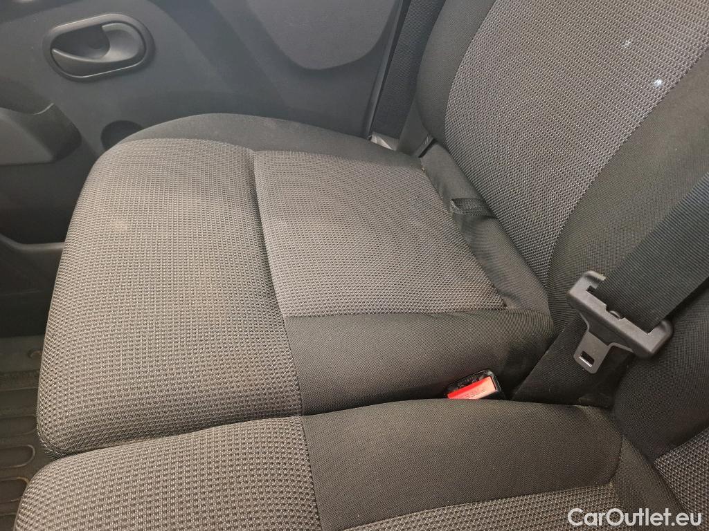  Renault  Master  III Fourgon L2H2 3 5 Confort dCi 135CV BVM6 E6dT #23