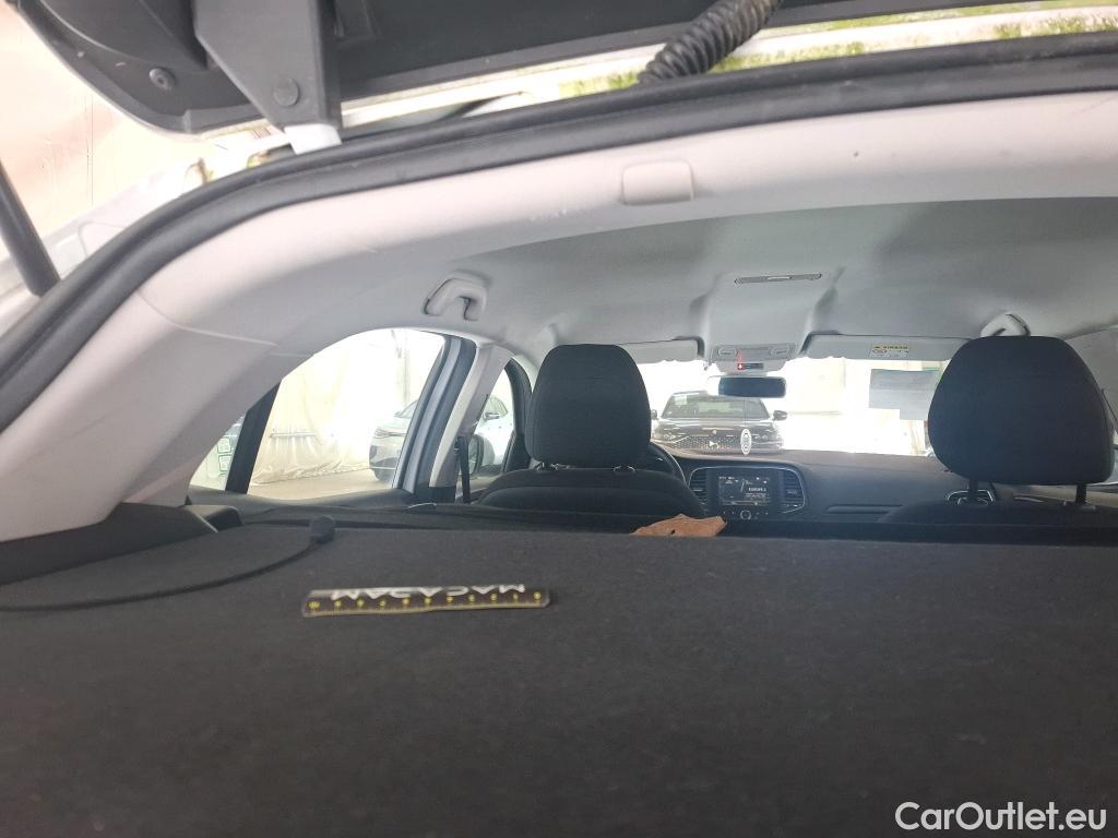  Renault  Megane  IV Berline 5pt. Société Air Nav 1.5 dCi 90CV BVM6 E6 #15