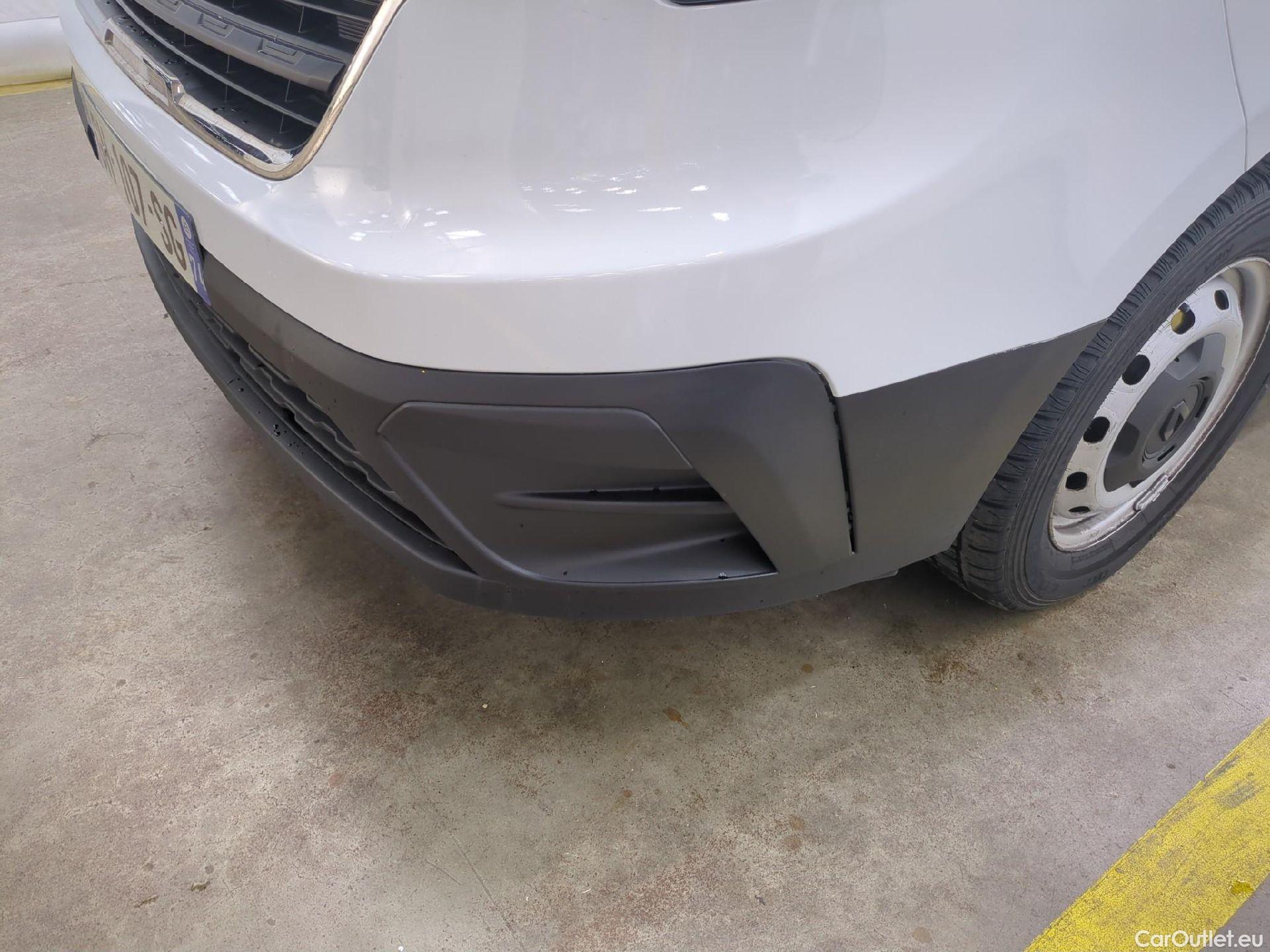  Renault  Trafic  III Fourgon L2H1 3T Confort 2.0 dCi 130CV BVM6 E6d #9