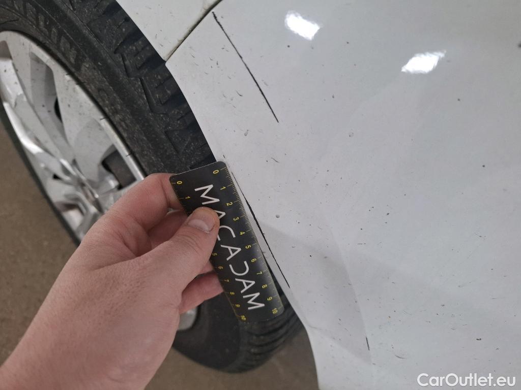  Renault  Megane  IV Berline 5pt. Société Air Nav 1.5 dCi 90CV BVM6 E6 #14