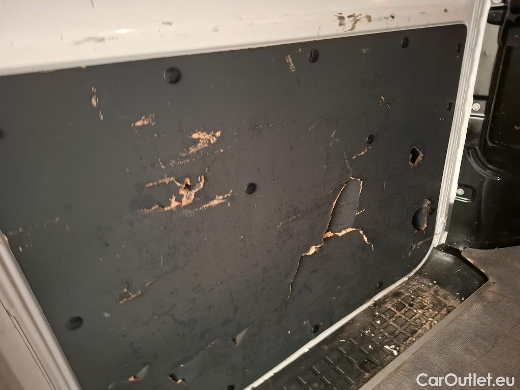  Toyota  Proace TOYOTA  / 2016 / 4P / Fourgon tôlé 2.0 D MEDIUM 140 D-4D BUSINESS #22