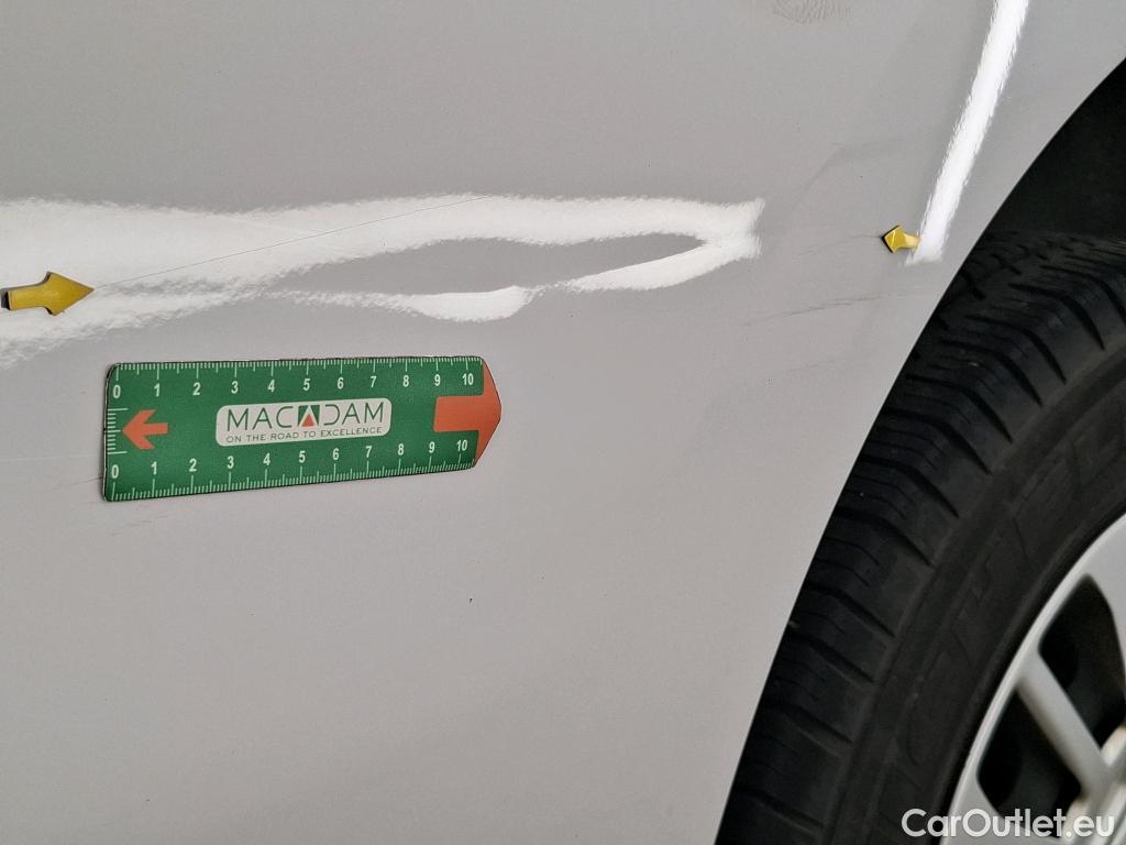  Toyota  Proace TOYOTA  / 2016 / 4P / Fourgon tôlé 2.0 D MEDIUM 140 D-4D BUSINESS #5