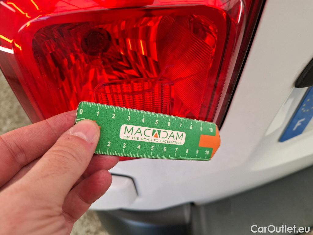  Toyota  Proace TOYOTA  / 2016 / 4P / Fourgon tôlé 2.0 D MEDIUM 140 D-4D BUSINESS #17