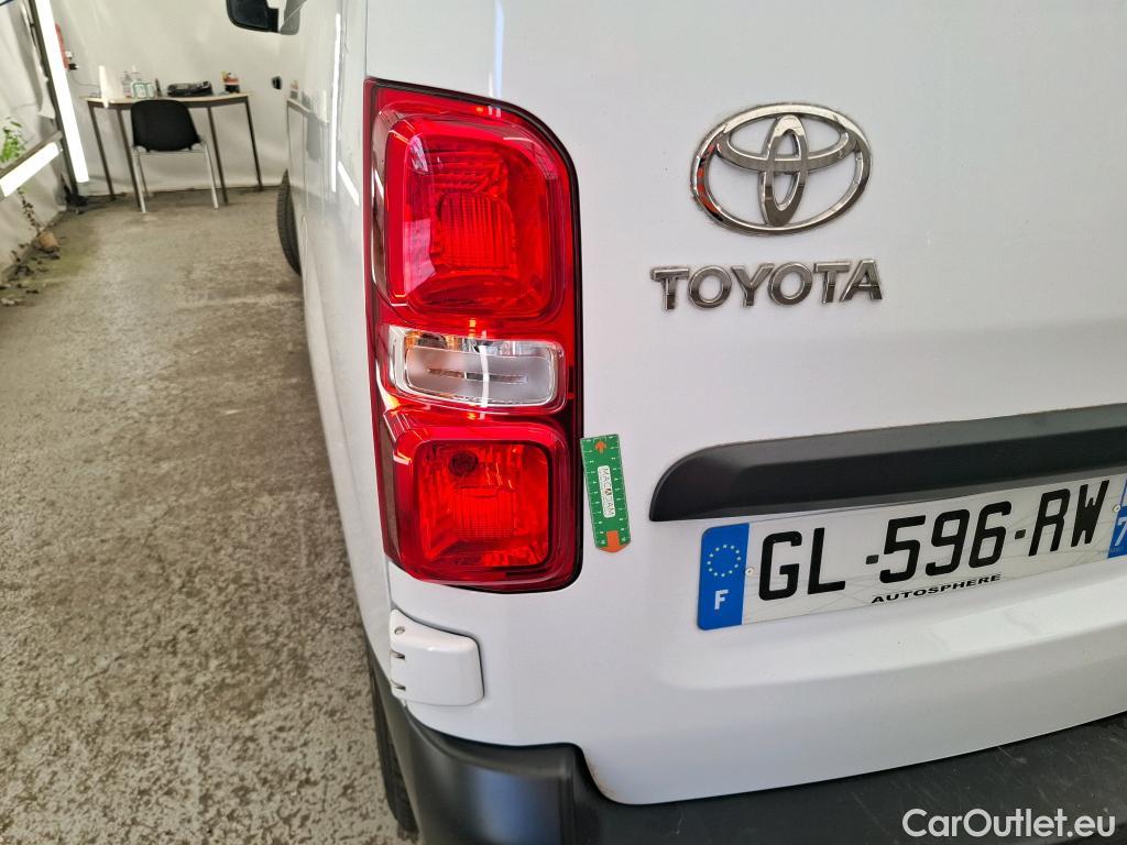  Toyota  Proace TOYOTA  / 2016 / 4P / Fourgon tôlé 2.0 D MEDIUM 140 D-4D BUSINESS #16