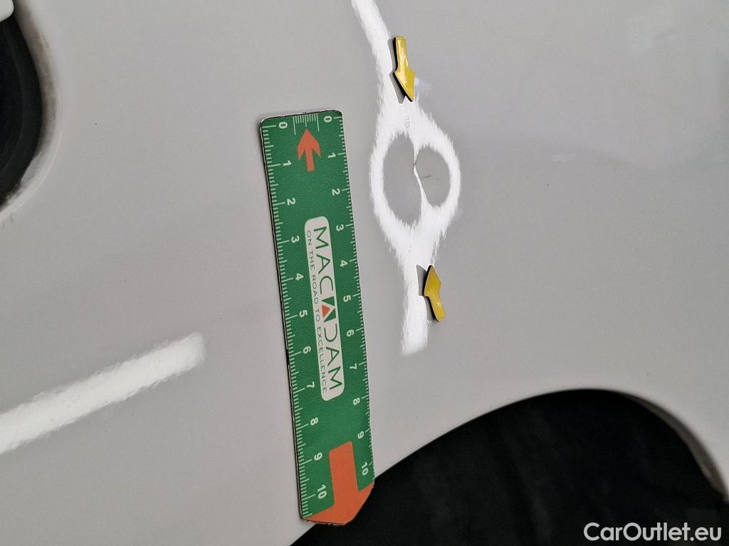  Toyota  Proace TOYOTA  / 2016 / 4P / Fourgon tôlé 2.0 D MEDIUM 140 D-4D BUSINESS #7