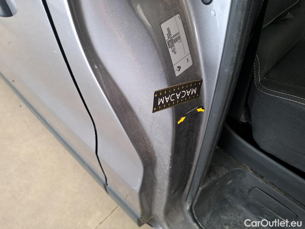  Renault  Trafic RENAULT  / 2019 / 4P / Fourgon tole FG GCF L2H1 1300 dCi 120 #88