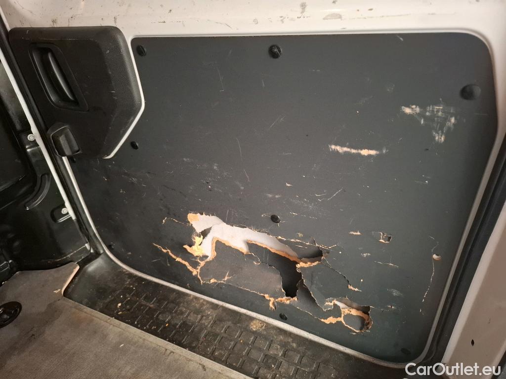  Toyota  Proace TOYOTA  / 2016 / 4P / Fourgon tôlé 2.0 D MEDIUM 140 D-4D BUSINESS #24