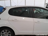  Peugeot  208 PEUGEOT  / 2015 / 5P / BERLINA MIX BLUEHDI 100CV #45