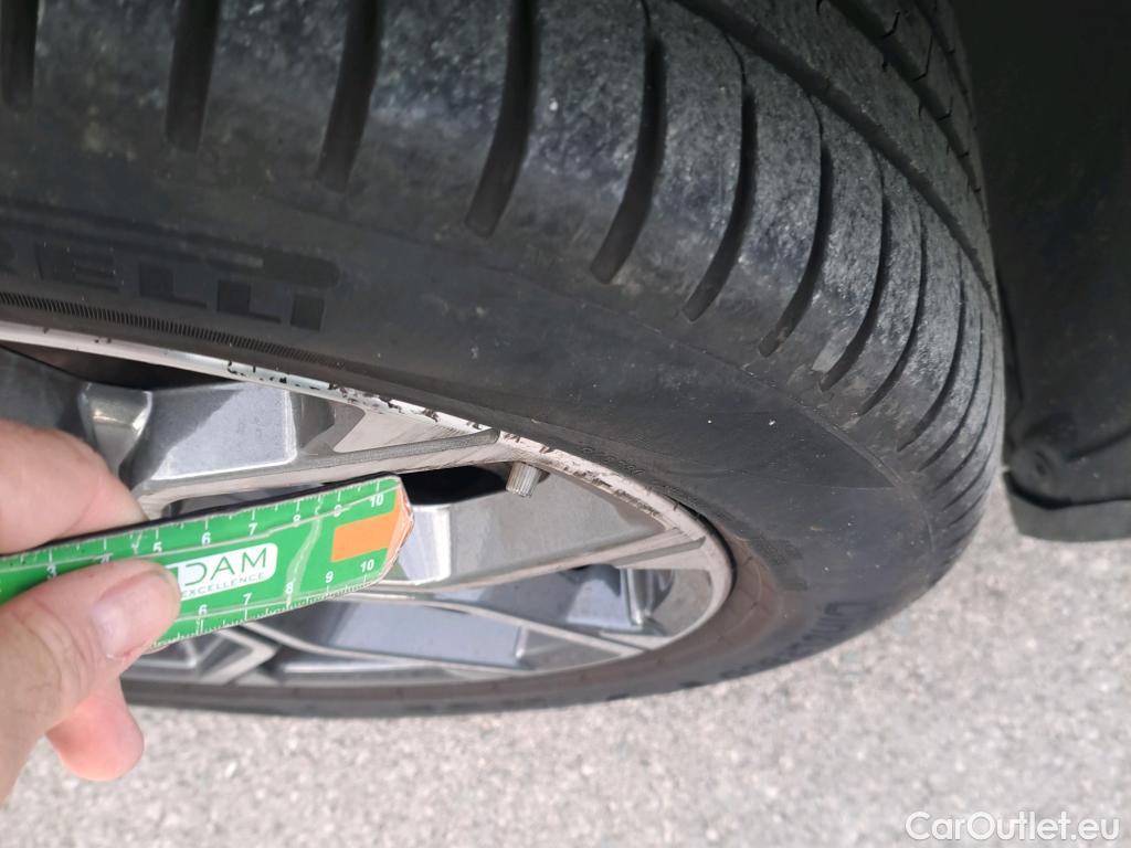  Bmw  X2 BMW  sDrive18i (CX) #9