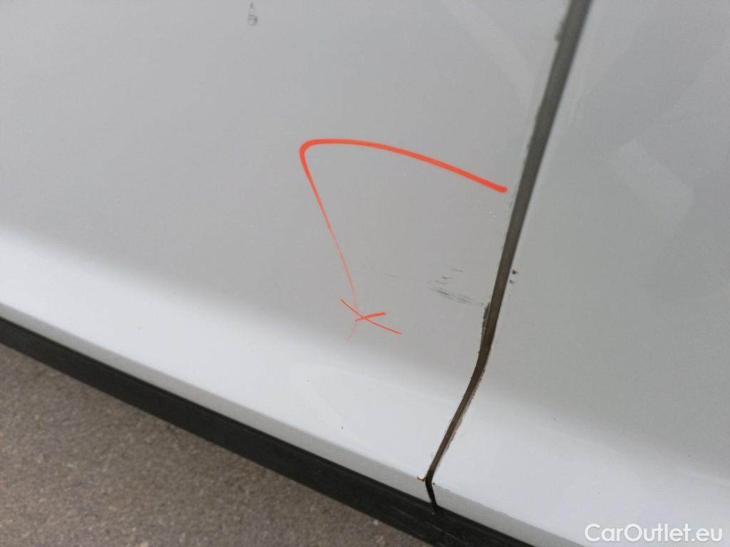  Hyundai  Tucson HYUNDAI  / 2018 / 5P / todoterreno 1.6 CRDI 85kW (116CV) 48V SLE 4X2(SP)(SL) #2