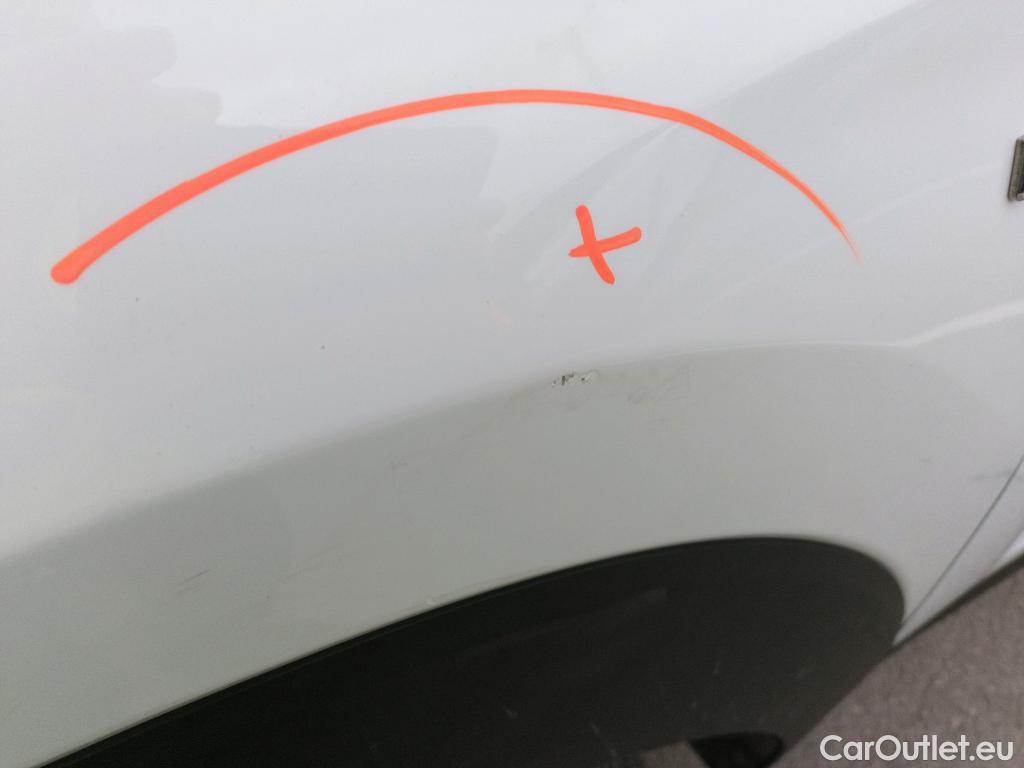  Hyundai  Tucson HYUNDAI  / 2018 / 5P / todoterreno 1.6 CRDI 85kW (116CV) 48V SLE 4X2(SP)(SL) #10