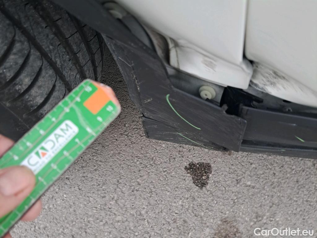  Bmw  X2 BMW  sDrive18i (CX) #13