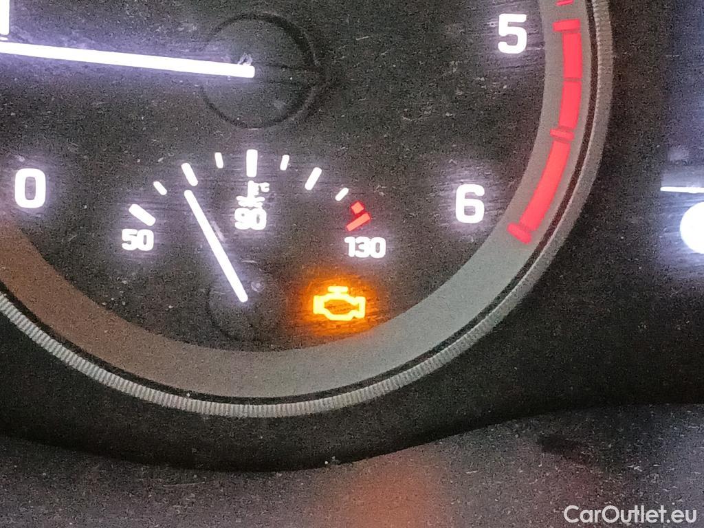  Hyundai  Tucson HYUNDAI  / 2018 / 5P / todoterreno 1.6 CRDI 85kW (116CV) 48V SLE 4X2(SP)(SL) #20