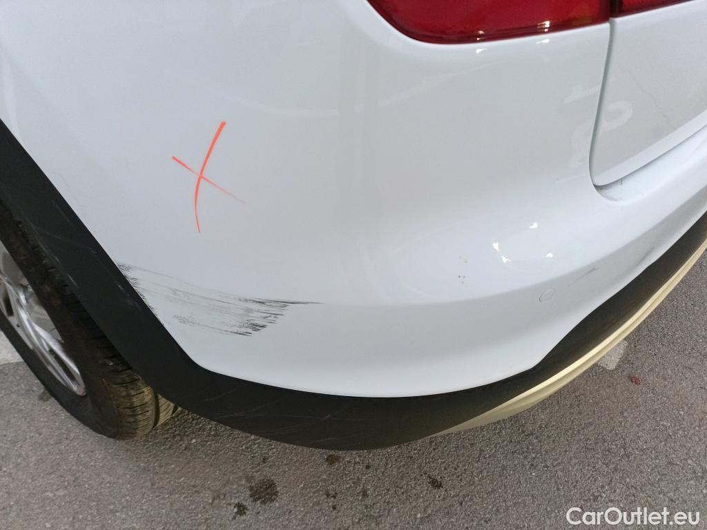  Hyundai  Tucson HYUNDAI  / 2018 / 5P / todoterreno 1.6 CRDI 85kW (116CV) 48V SLE 4X2(SP)(SL) #13