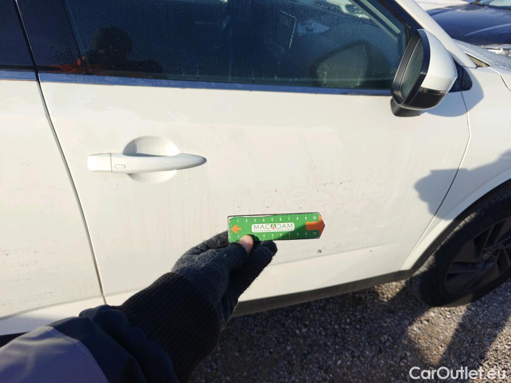  Nissan  Qashqai NISSAN  / 2021 / 5P / todoterreno DIG-T 103kW (140CV) mHEV 4x2 Acenta #27