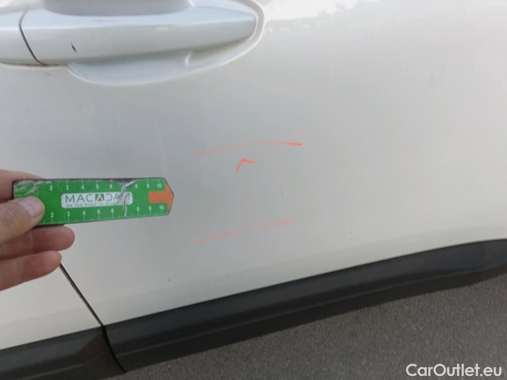  Peugeot  3008 PEUGEOT  / 2020 / 5P / todoterreno 1.5 BlueHDi 96kW (130CV) S&S Active Pack #25