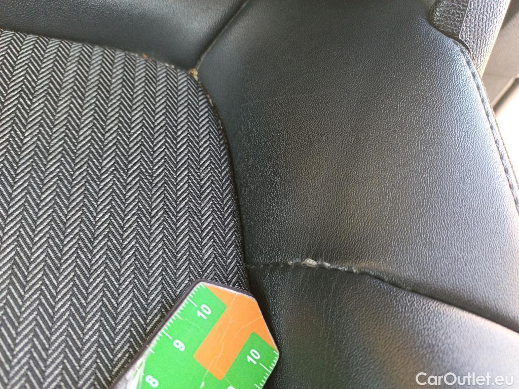  Peugeot  3008 PEUGEOT  / 2020 / 5P / todoterreno 1.2 PureTech 96KW S&S Allure Pack  #26