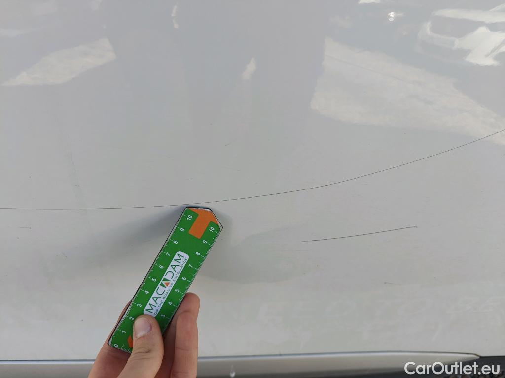  Peugeot  2008 PEUGEOT  / 2019 / 5P / todoterreno Allure BlueHDI 81kW (110CV) #36