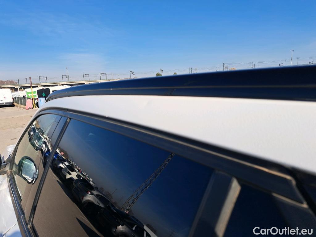  Peugeot  2008 PEUGEOT  / 2019 / 5P / todoterreno Allure BlueHDI 81kW (110CV) #40