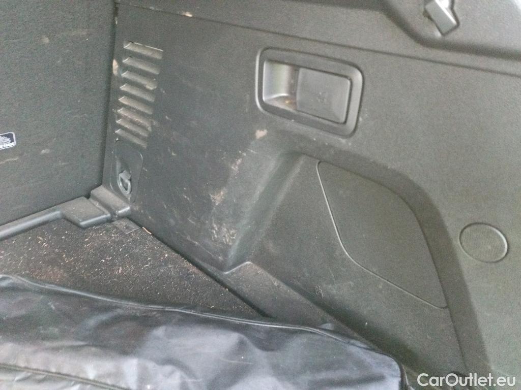  Peugeot  3008 PEUGEOT  / 2020 / 5P / todoterreno 1.5 BlueHDi 96kW (130CV) S&S Active Pack #15