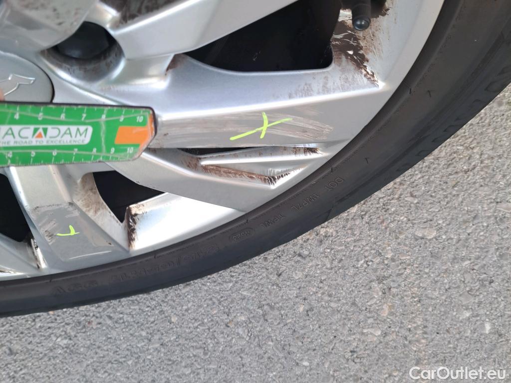  Peugeot  3008 PEUGEOT  / 2016 / 5P / todoterreno 1.5L BlueHDi 96kW (130CV) S&S Active #12