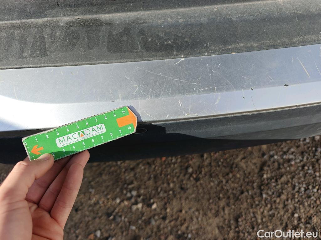  Peugeot  2008 PEUGEOT  / 2019 / 5P / todoterreno Allure BlueHDI 81kW (110CV) #88