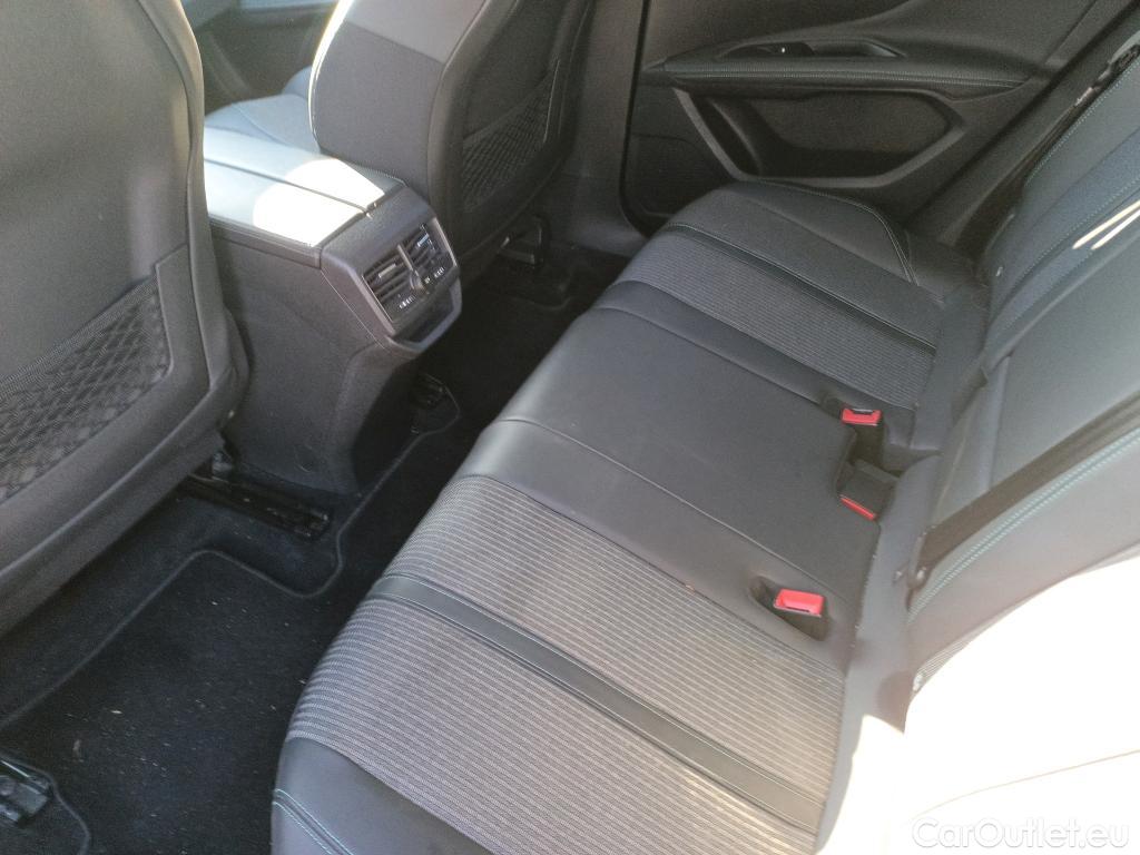  Peugeot  3008 PEUGEOT  / 2020 / 5P / todoterreno 1.2 PureTech 96KW S&S Allure Pack  #24