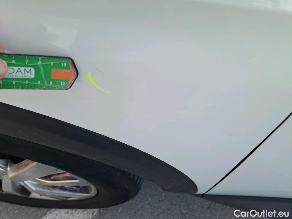  Peugeot  3008 PEUGEOT  / 2016 / 5P / todoterreno 1.5L BlueHDi 96kW (130CV) S&S Active #41