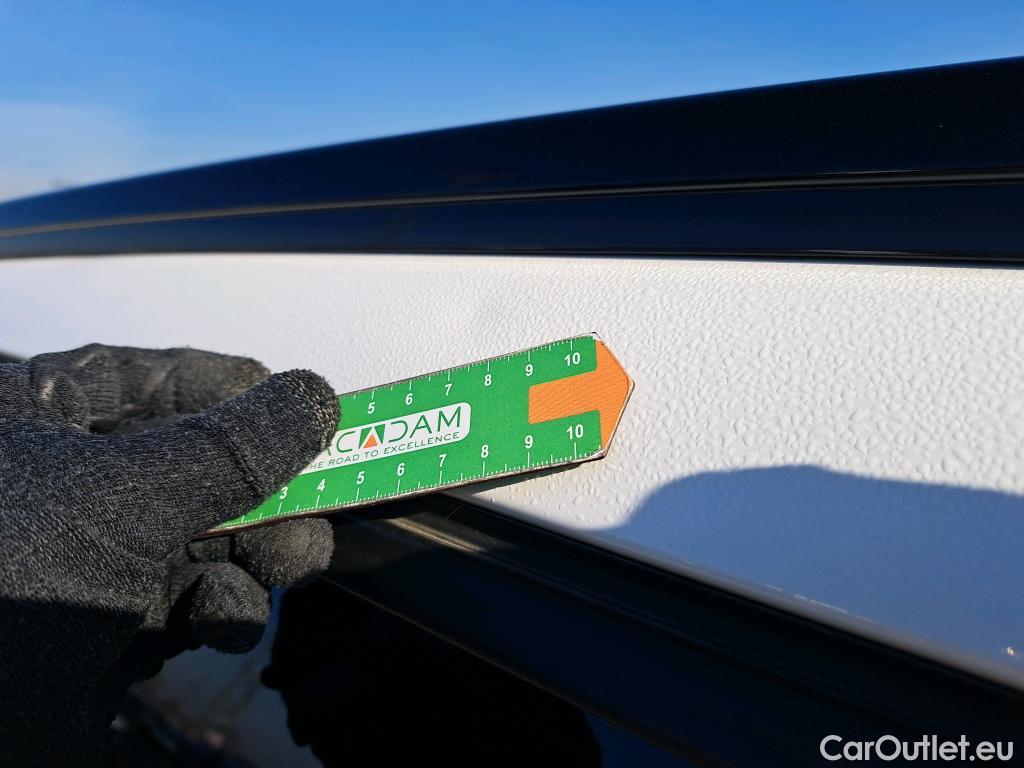  Peugeot  2008 PEUGEOT  / 2019 / 5P / todoterreno Allure BlueHDI 81kW (110CV) #41