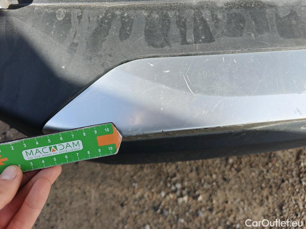  Peugeot  2008 PEUGEOT  / 2019 / 5P / todoterreno Allure BlueHDI 81kW (110CV) #87