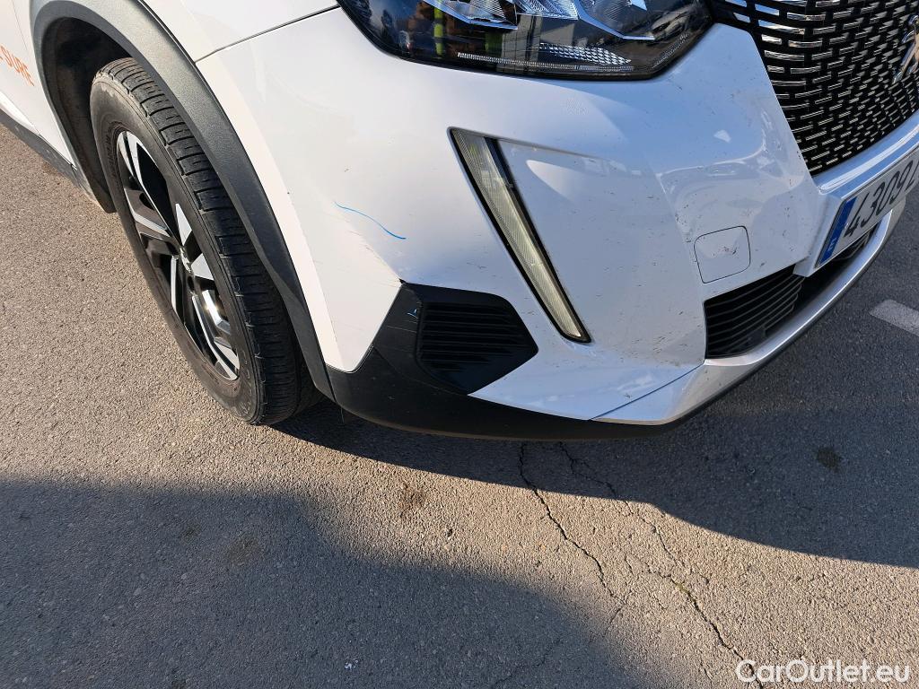  Peugeot  2008 PEUGEOT  / 2019 / 5P / todoterreno Allure BlueHDI 81kW (110CV) #32