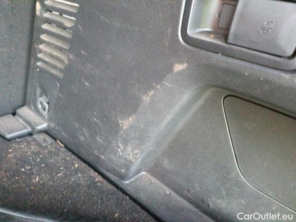  Peugeot  3008 PEUGEOT  / 2020 / 5P / todoterreno 1.5 BlueHDi 96kW (130CV) S&S Active Pack #16