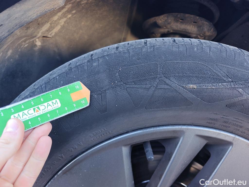  Nissan  Qashqai NISSAN  / 2021 / 5P / todoterreno DIG-T 103kW (140CV) mHEV 4x2 Acenta #1