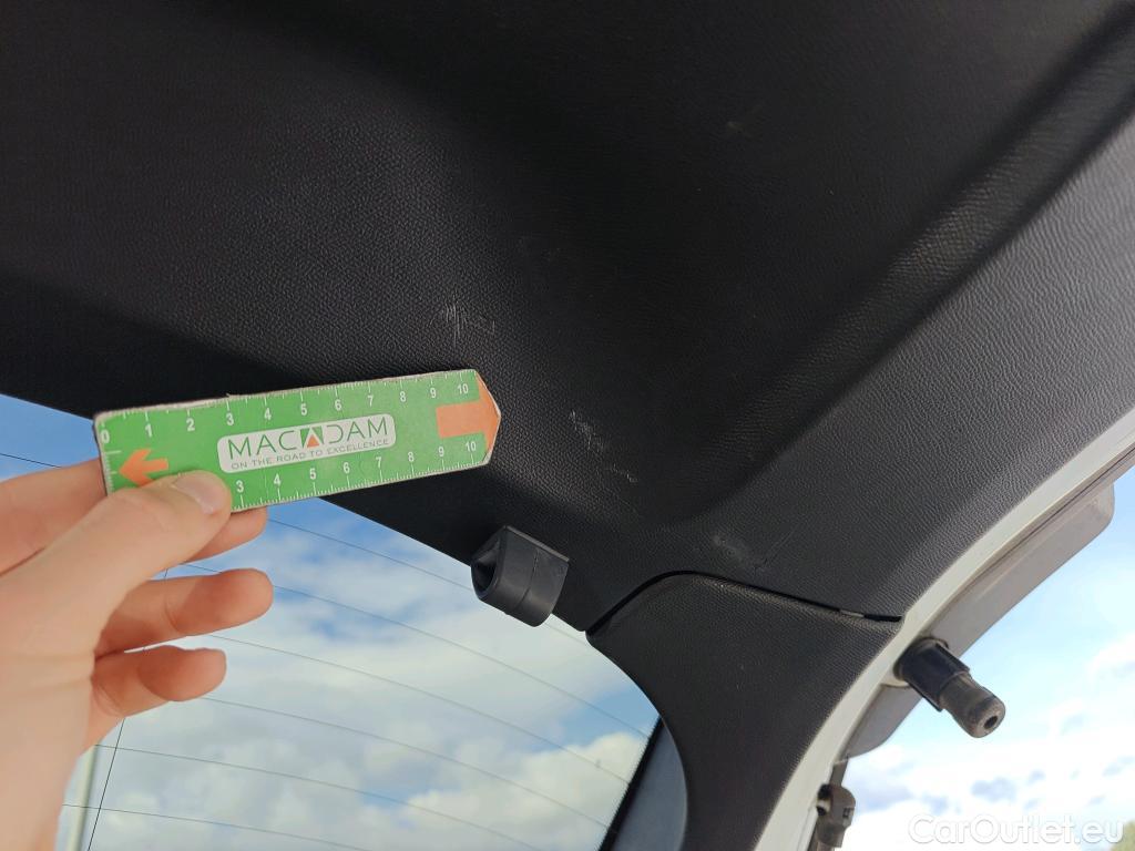  Peugeot  2008 PEUGEOT  / 2019 / 5P / todoterreno Allure BlueHDI 81kW (110CV) #6