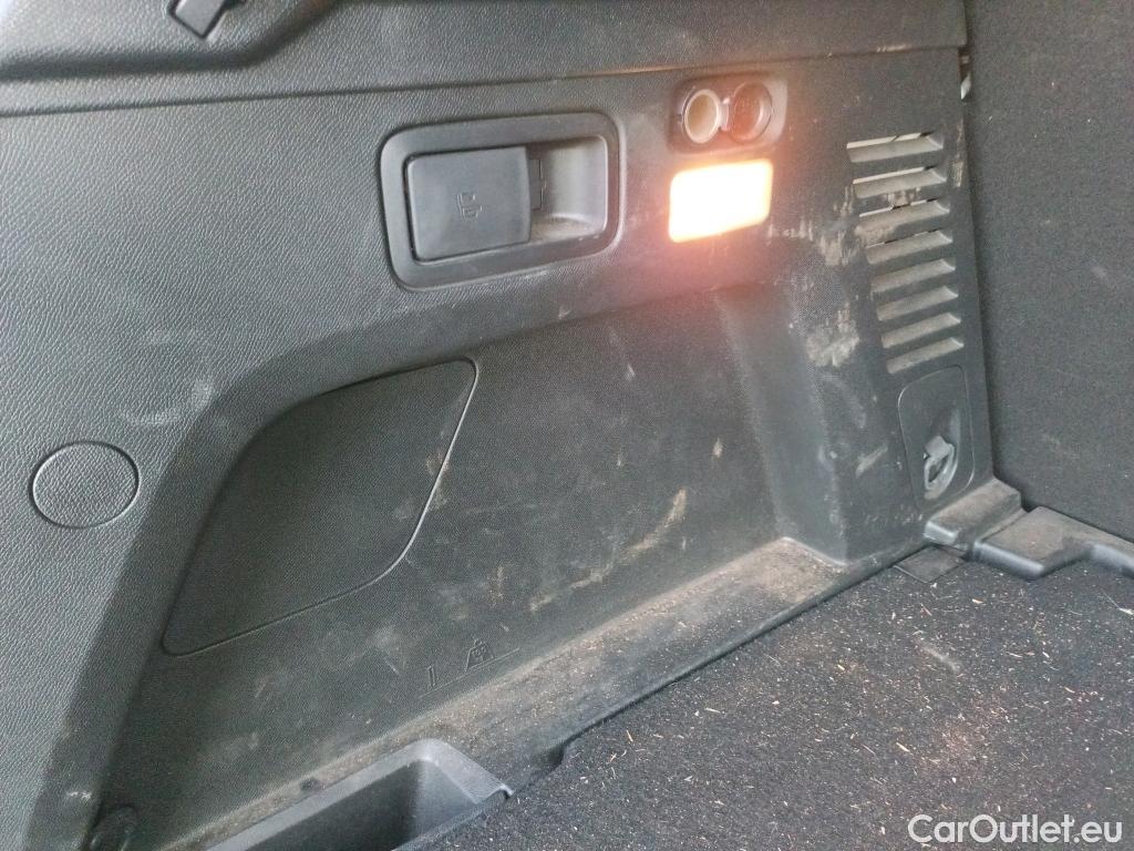  Peugeot  3008 PEUGEOT  / 2020 / 5P / todoterreno 1.5 BlueHDi 96kW (130CV) S&S Active Pack #13