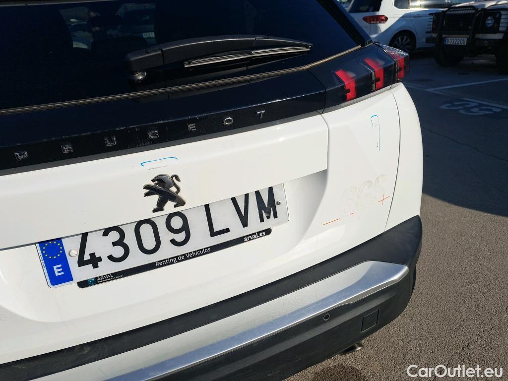  Peugeot  2008 PEUGEOT  / 2019 / 5P / todoterreno Allure BlueHDI 81kW (110CV) #3