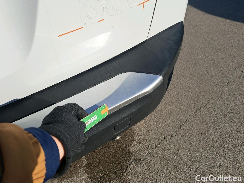  Peugeot  2008 PEUGEOT  / 2019 / 5P / todoterreno Allure BlueHDI 81kW (110CV) #45