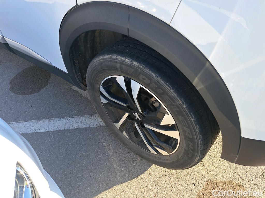  Peugeot  2008 PEUGEOT  / 2019 / 5P / todoterreno Allure BlueHDI 81kW (110CV) #7