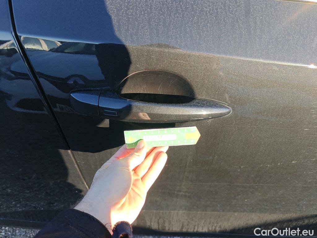  Nissan  Qashqai NISSAN  / 2021 / 5P / todoterreno DIG-T 103kW (140CV) mHEV 4x2 Acenta #24