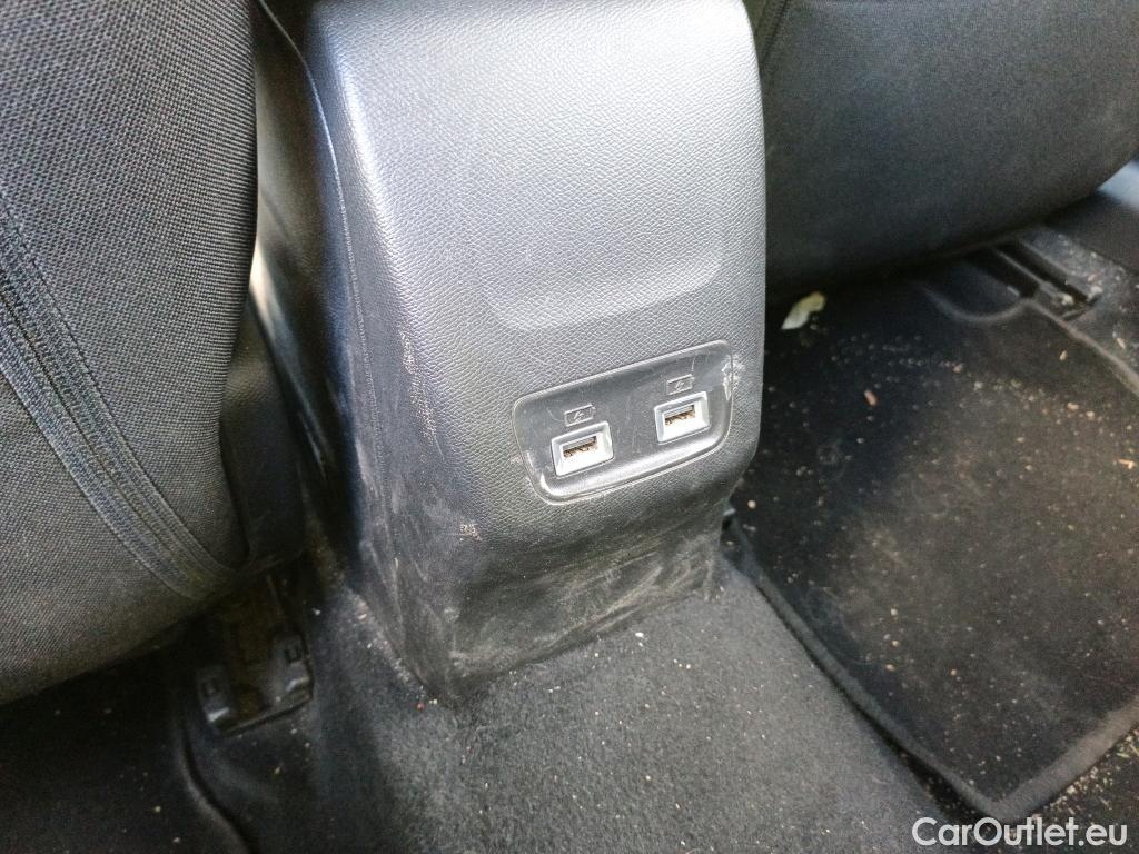  Peugeot  2008 PEUGEOT  / 2019 / 5P / todoterreno Allure BlueHDI 81kW (110CV) #1