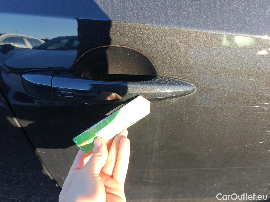  Nissan  Qashqai NISSAN  / 2021 / 5P / todoterreno DIG-T 103kW (140CV) mHEV 4x2 Acenta #25