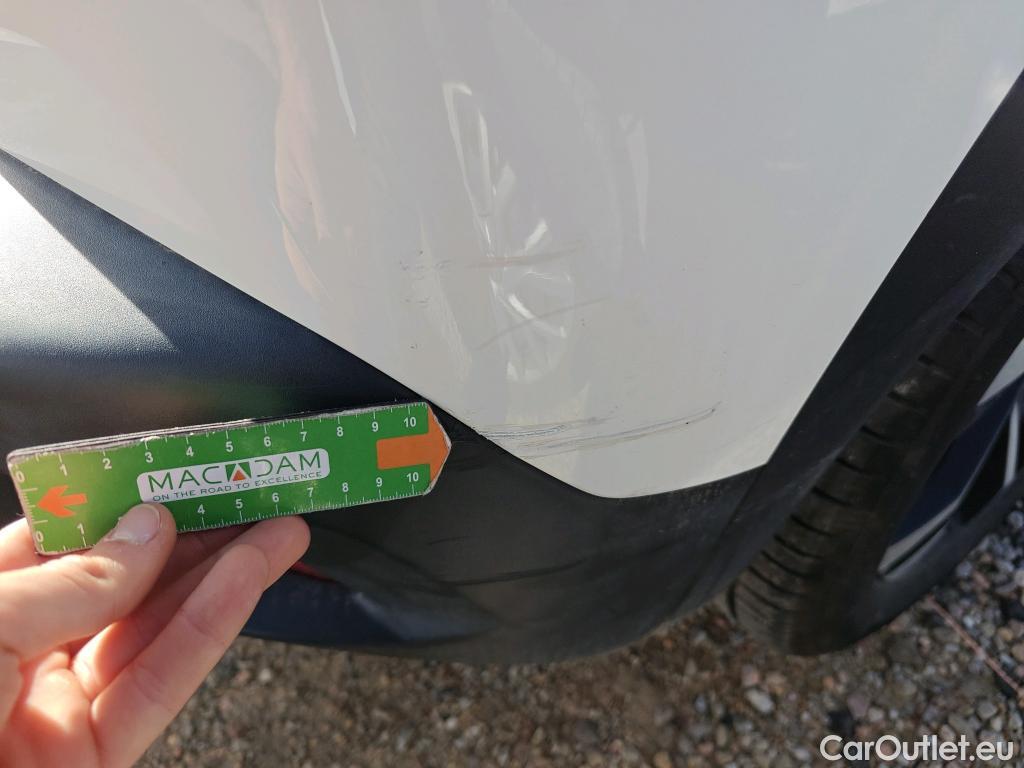  Peugeot  2008 PEUGEOT  / 2019 / 5P / todoterreno Allure BlueHDI 81kW (110CV) #83