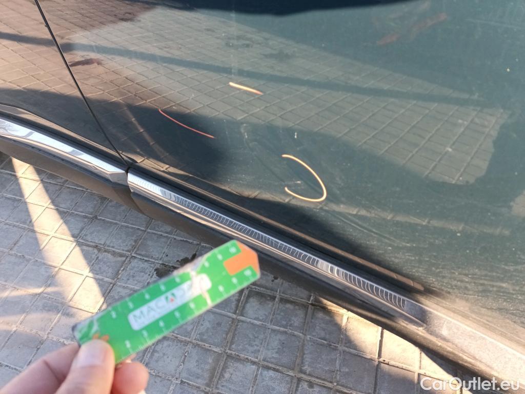  Peugeot  3008 PEUGEOT  / 2020 / 5P / todoterreno 1.2 PureTech 96KW S&S Allure Pack  #9