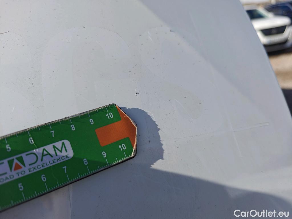  Peugeot  2008 PEUGEOT  / 2019 / 5P / todoterreno Allure BlueHDI 81kW (110CV) #15