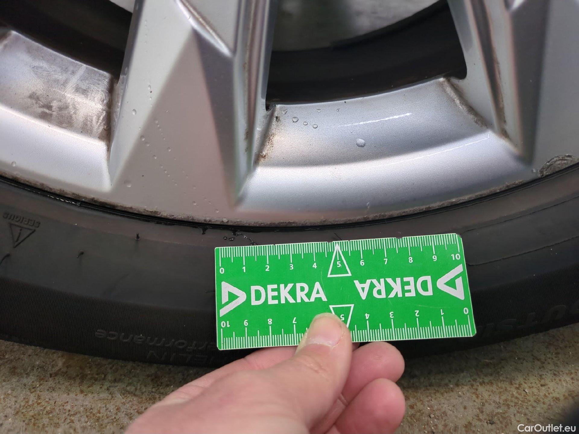  Audi  Q3 AUDI  / 2018 / 5P / SUV 45 TFSI E 245 S TRONIC S LINE #6