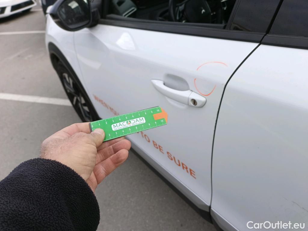  Peugeot  2008 PEUGEOT  / 2019 / 5P / todoterreno Allure BlueHDI 81kW (110CV) #13