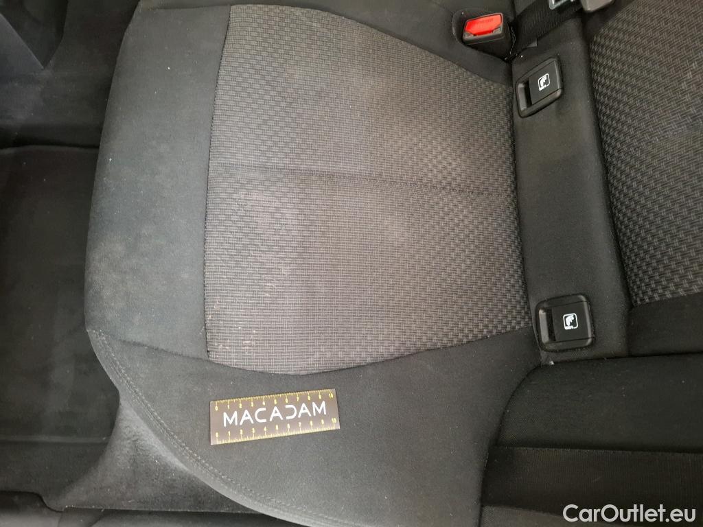  Bmw  Serie 1 BMW Série 1 / 2019 / 5P / Berline 116i Business Design #6