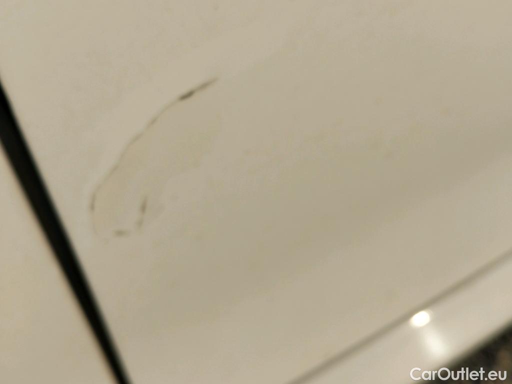  Peugeot  208 PEUGEOT  / 2019 / 5P / berlina con portón BlueHDi 73kW (100CV) Active Pack (AC) #3