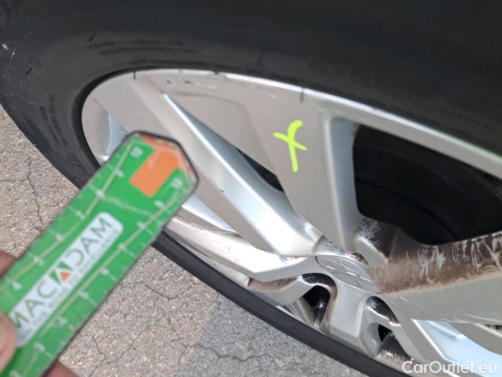  Peugeot  3008 PEUGEOT  / 2016 / 5P / todoterreno 1.5L BlueHDi 96kW (130CV) S&S Active #10