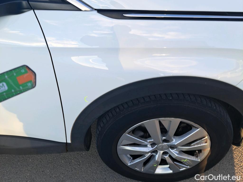  Peugeot  3008 PEUGEOT  / 2016 / 5P / todoterreno 1.5L BlueHDi 96kW (130CV) S&S Active #38